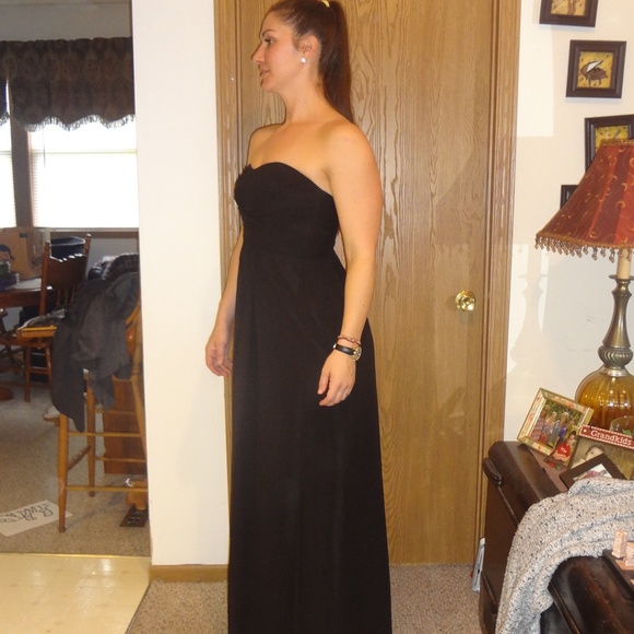 DAVID’S BRIDAL LONG STRAPLESS CHIFFON DRESS - Picture 5 of 8